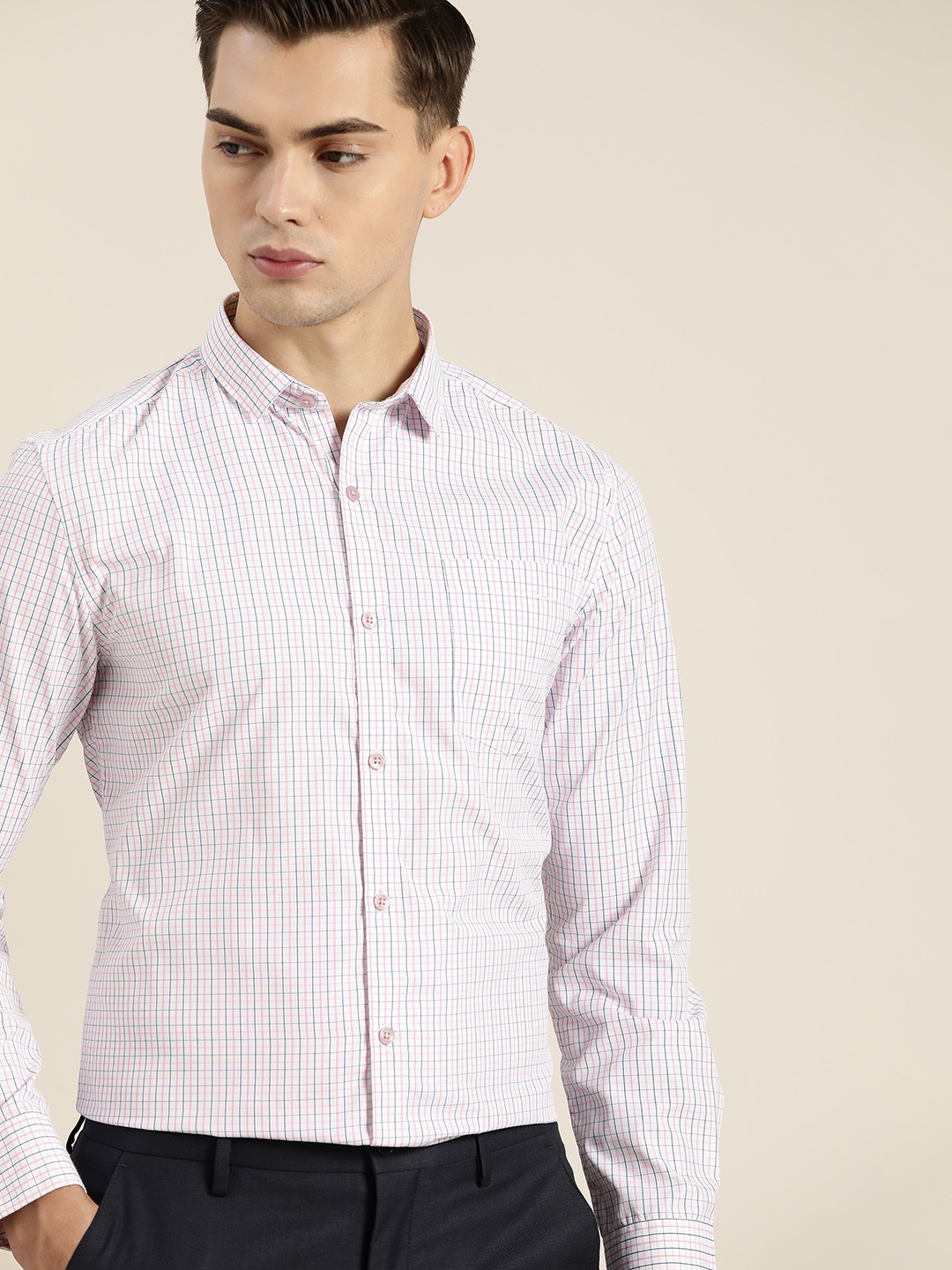 

INVICTUS Men White & Pink Slim Fit Tartan Checks Opaque Checked Formal Shirt