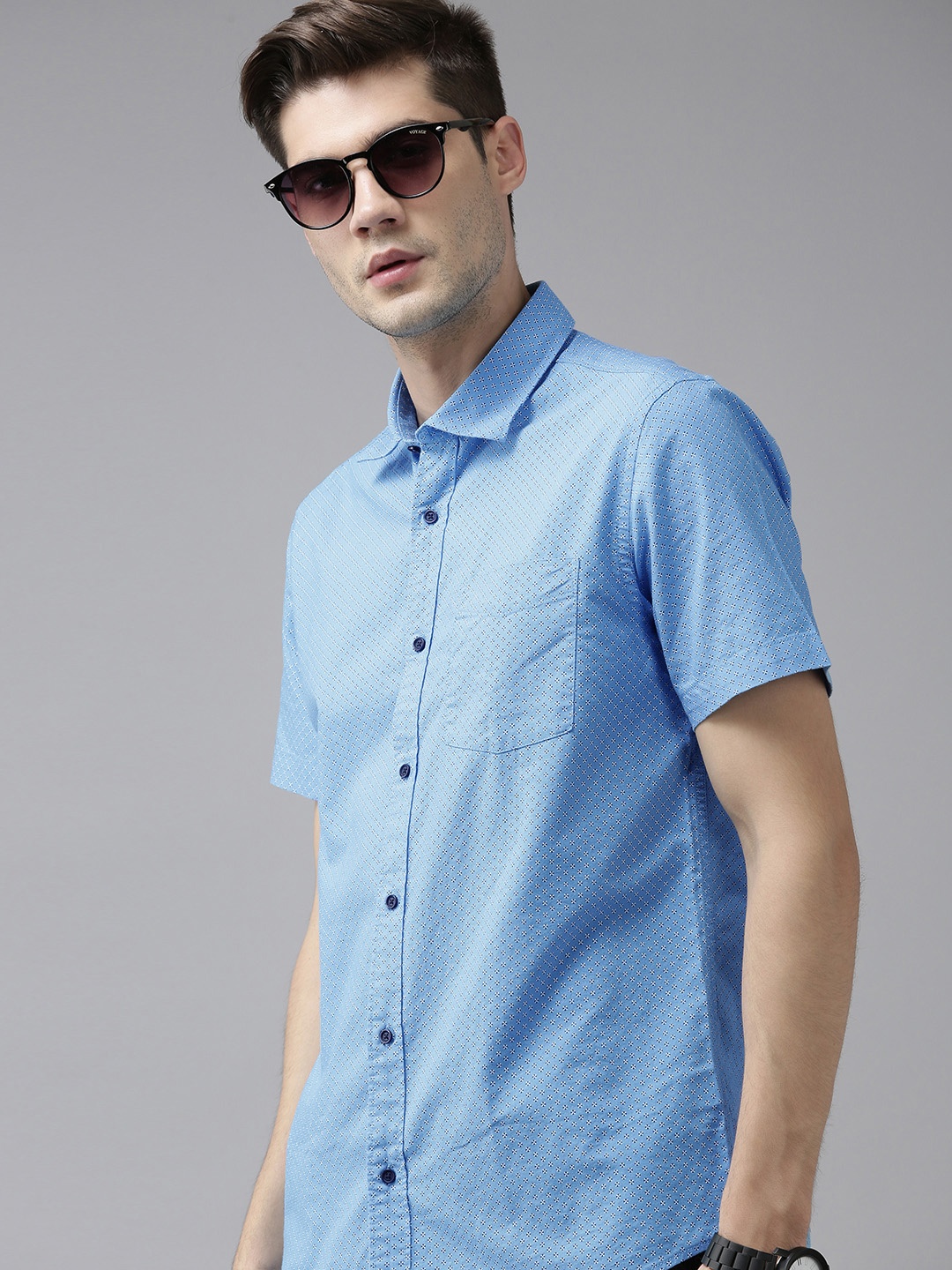 

Blackberrys Men Blue & White Slim Fit Printed Casual Shirt