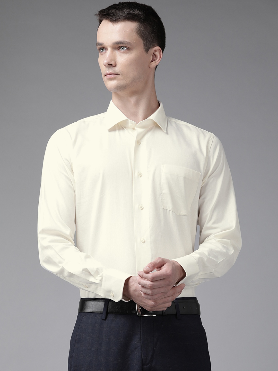 

Blackberrys Men Yellow Solid Slim Fit Cotton Opaque Casual Shirt