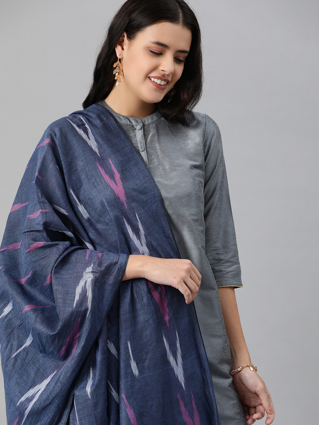 

swatika Navy Blue Bhagalpuri Handloom Woven Design Pure Cotton Dupatta