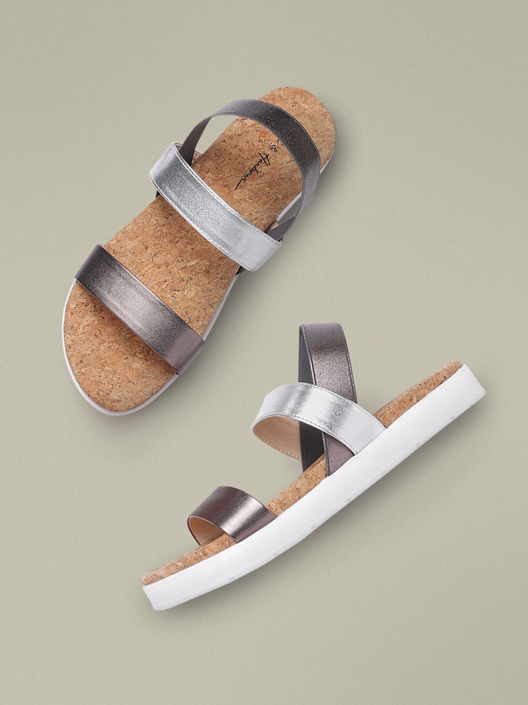 

Mast & Harbour Women Gunmetal-Toned & Silver-Toned Colourblocked Open Toe Flats, Metallic
