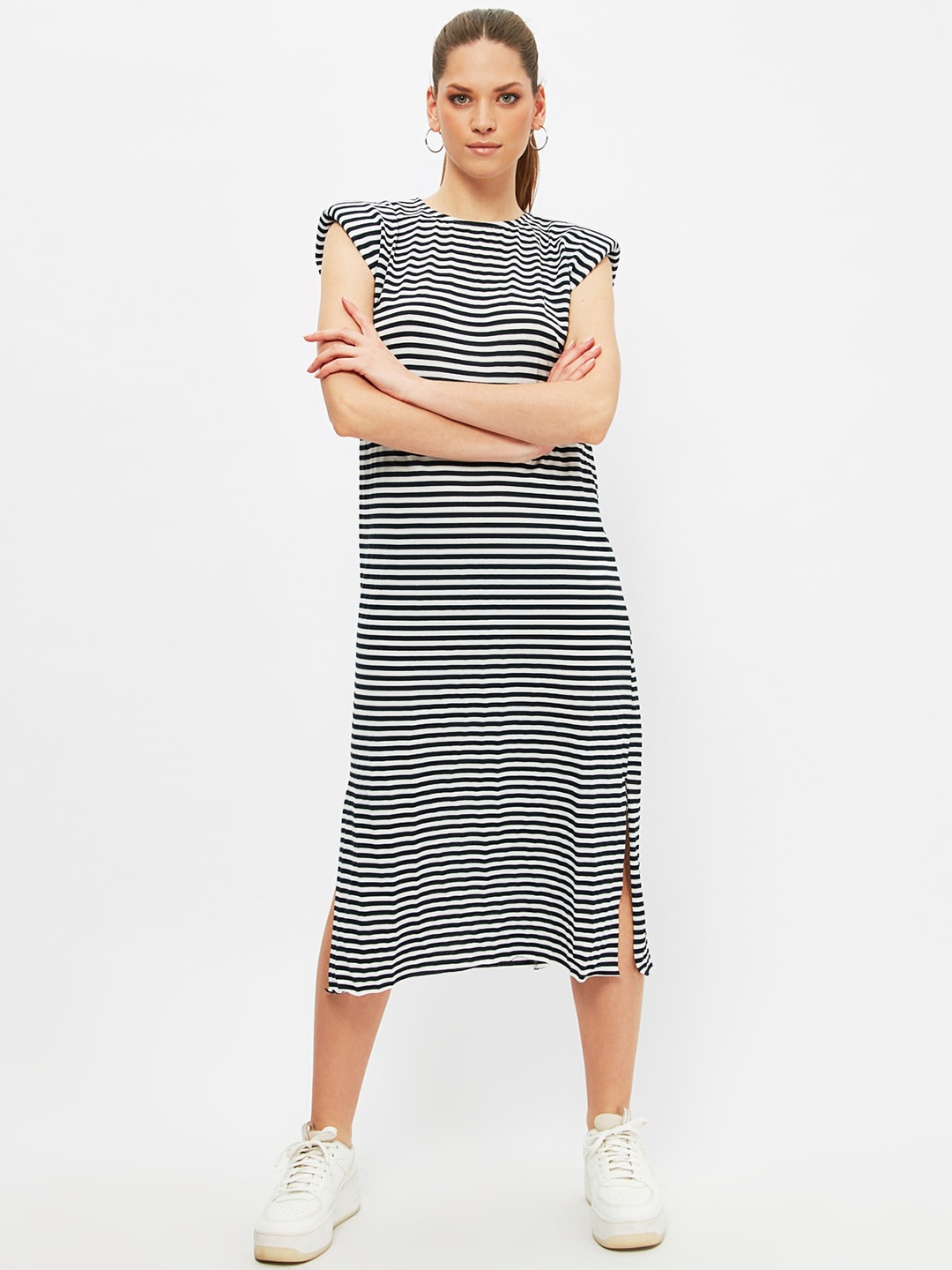 

Trendyol Navy Blue White Pure Cotton Striped A-Line Midi Dress
