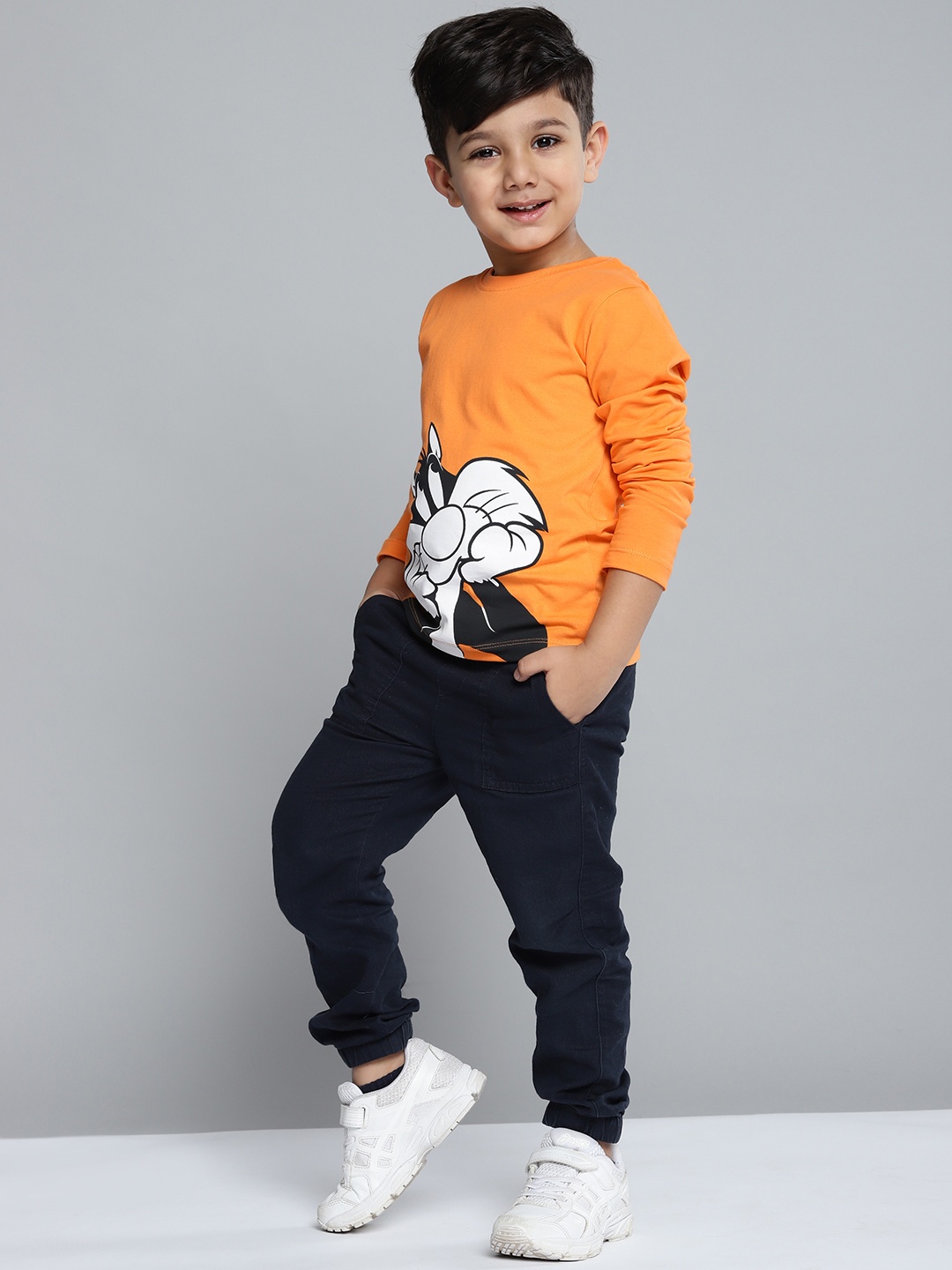 

YK Warner Bros Boys Orange & Black Sylvester Printed Cotton T-shirt