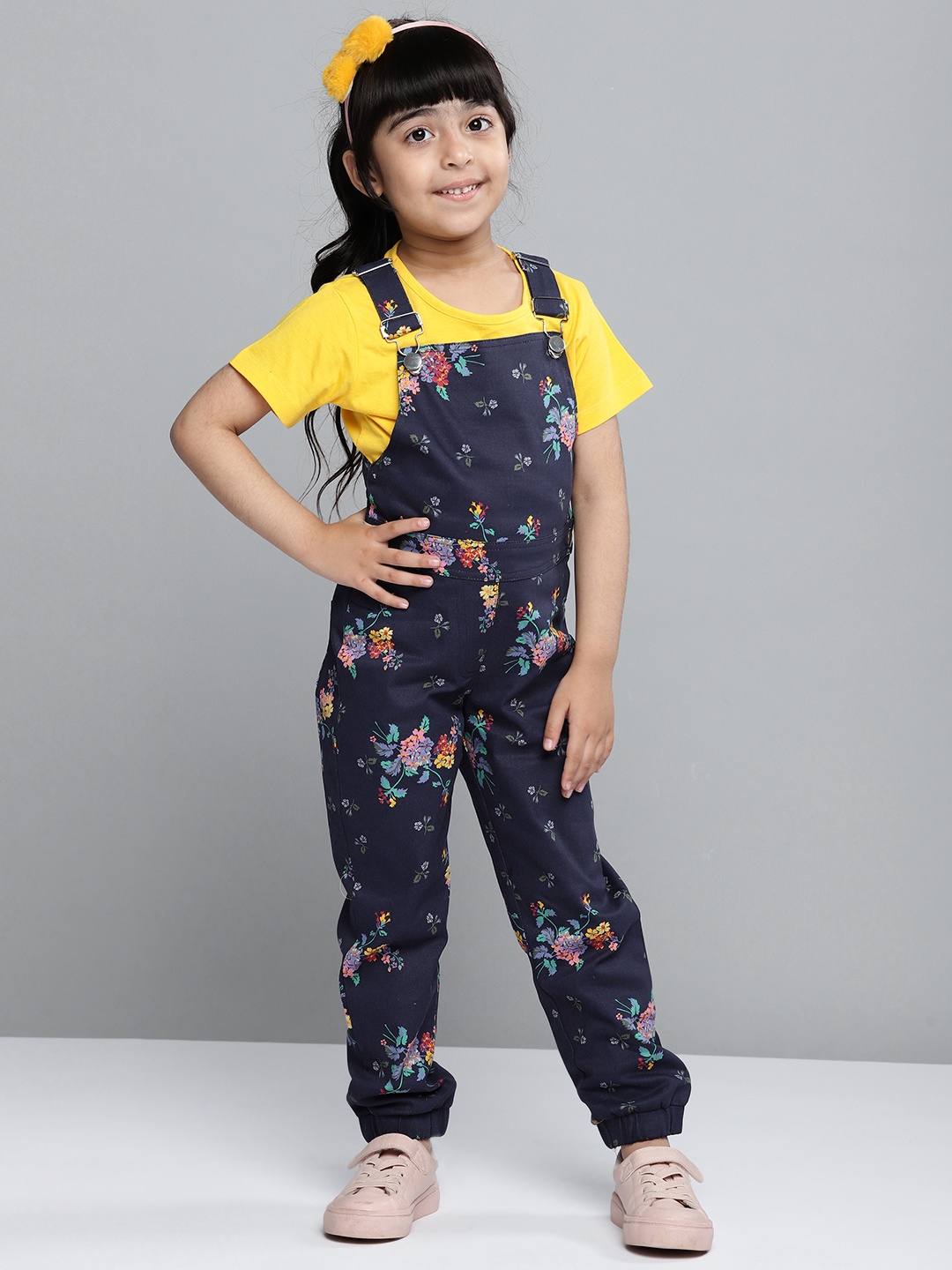 

YK Girls Navy Blue & Green Floral Print Cotton Jogger Dungarees with T-shirt