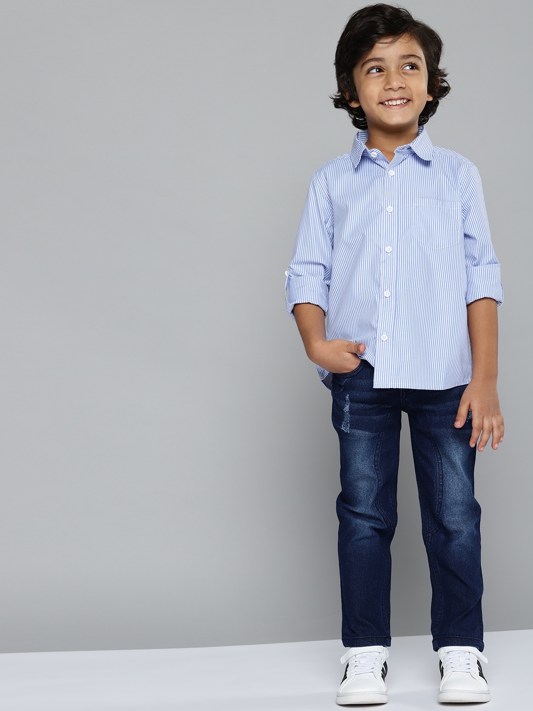 

YK Boys Navy Blue Low Distress Light Fade Stretchable Jeans