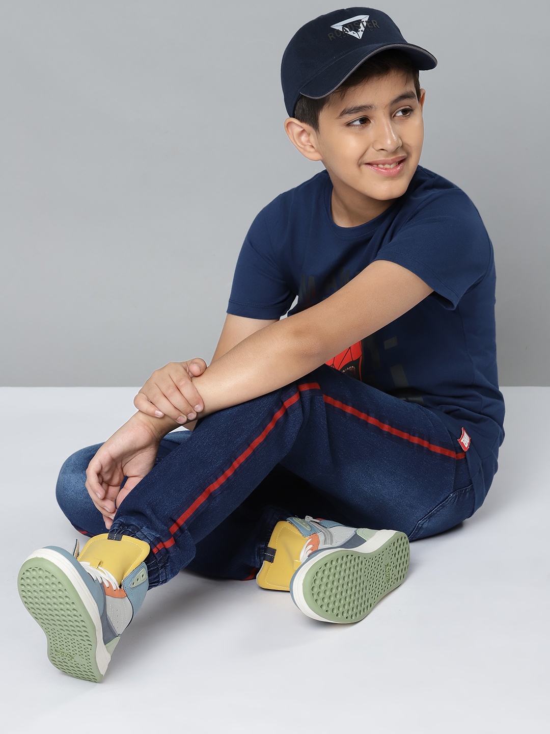 

YK Boys Navy Blue Light Fade Clean Look Stretchable Joggers with Side Stripes
