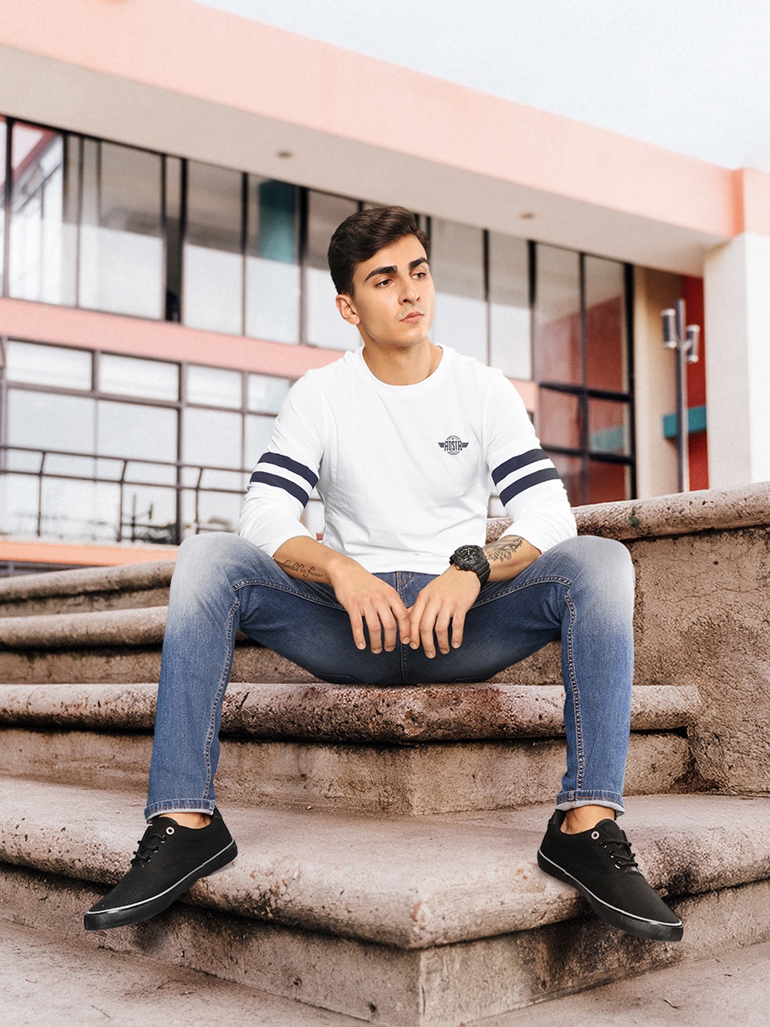 

Roadster Men White Cotton T-shirt