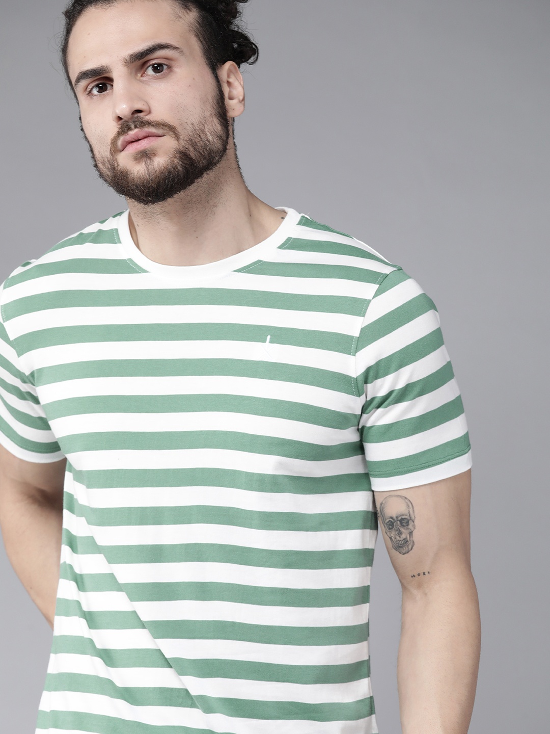 

Roadster Men White & Sea Green Pure Cotton Striped T-shirt