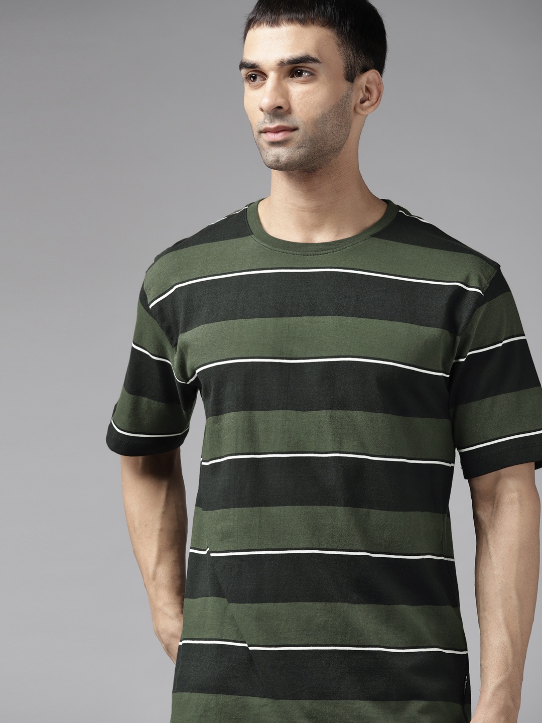 

Roadster Men Olive Green & Navy Blue Striped Pure Cotton T-shirt