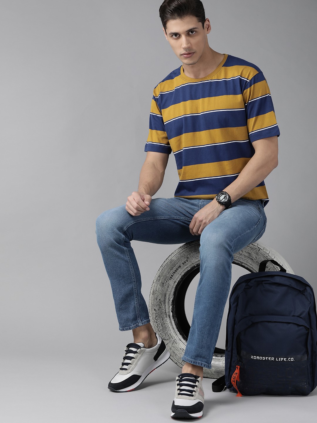 

Roadster Men Navy Blue & Mustard Yellow Pure Cotton Striped T-shirt