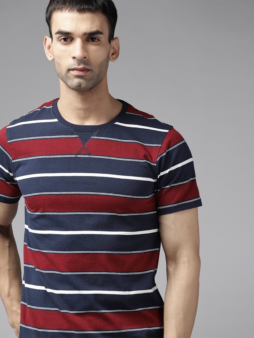 

Roadster Men Navy Blue & Maroon Striped Pure Cotton T-shirt