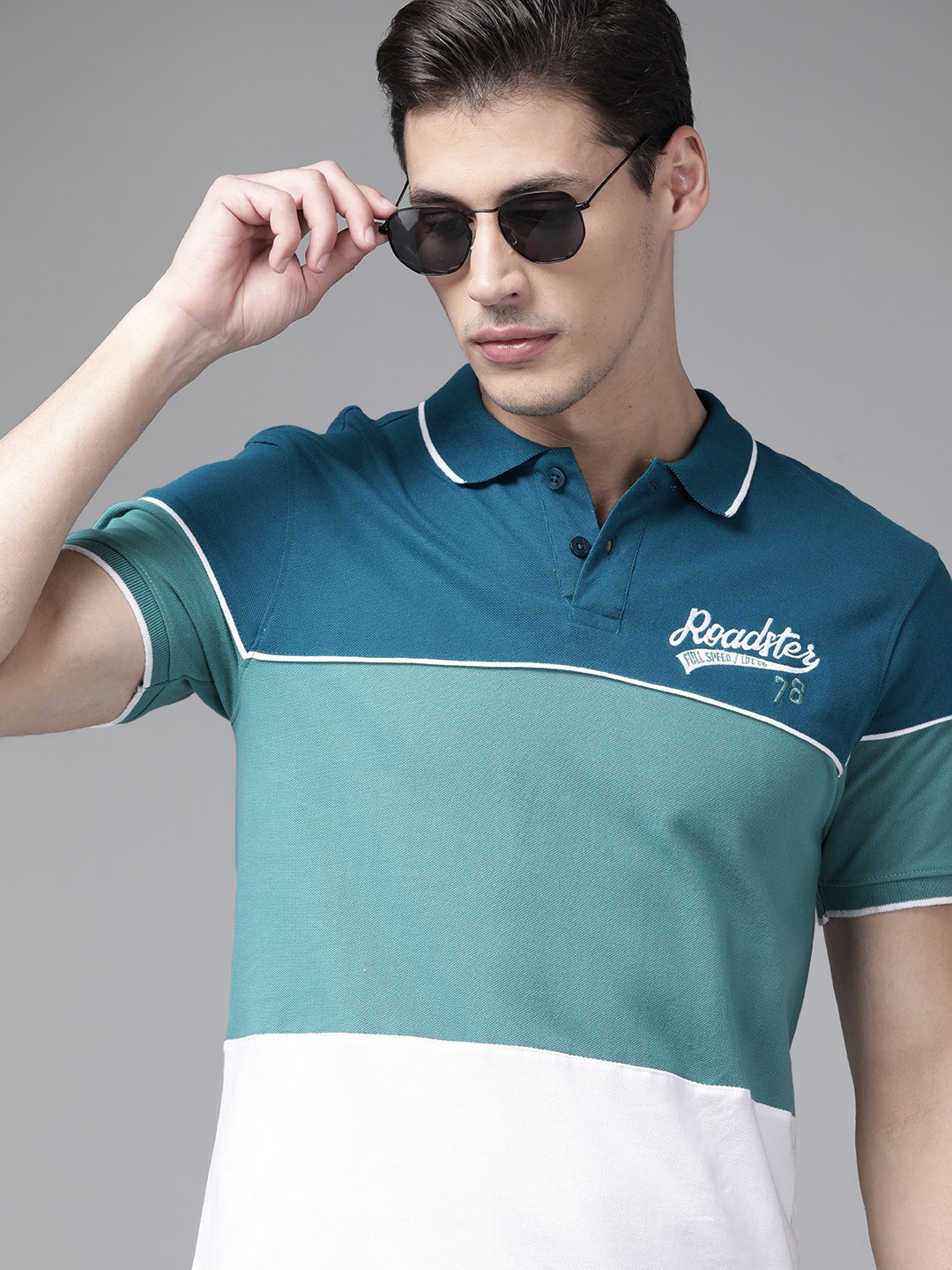 

Roadster Men Blue & White Brand Logo Colourblocked Polo Collar Pure Cotton T-shirt