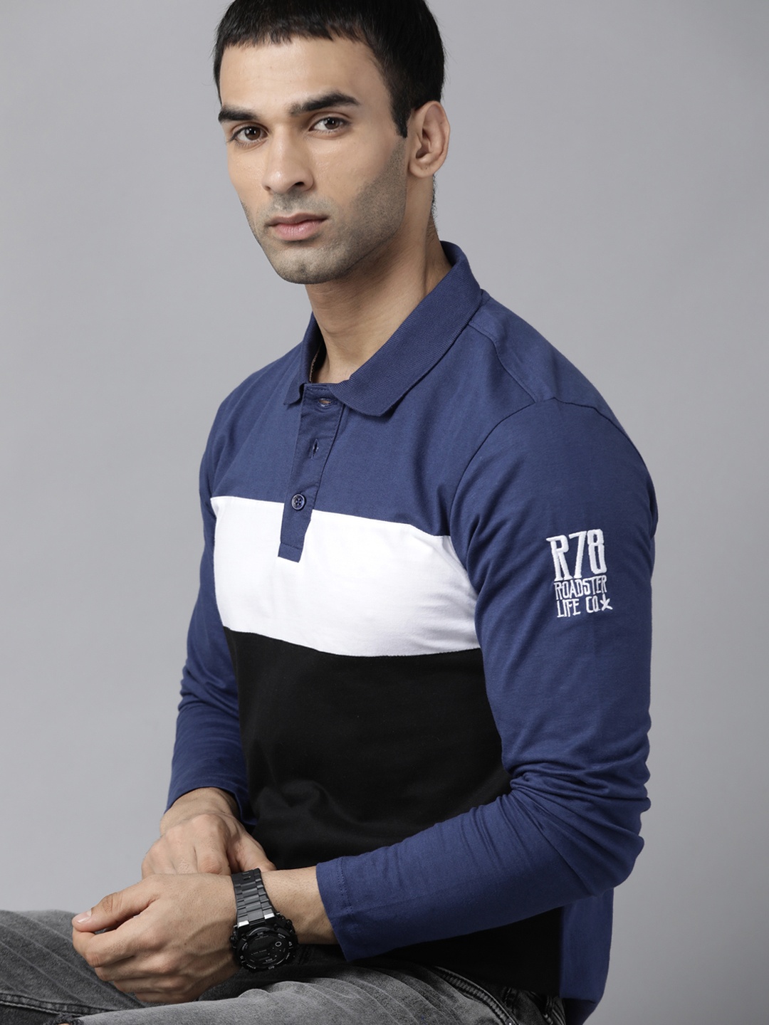 

Roadster Men Black & Blue Pure Cotton Colourblocked Polo Collar T-shirt