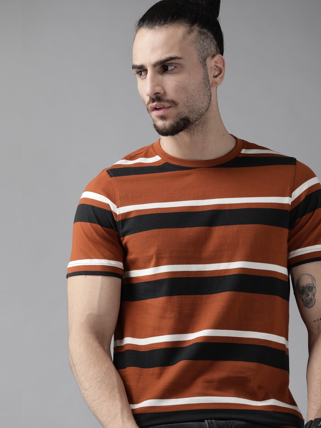 

Roadster Men Brown & White Pure Cotton Striped T-shirt