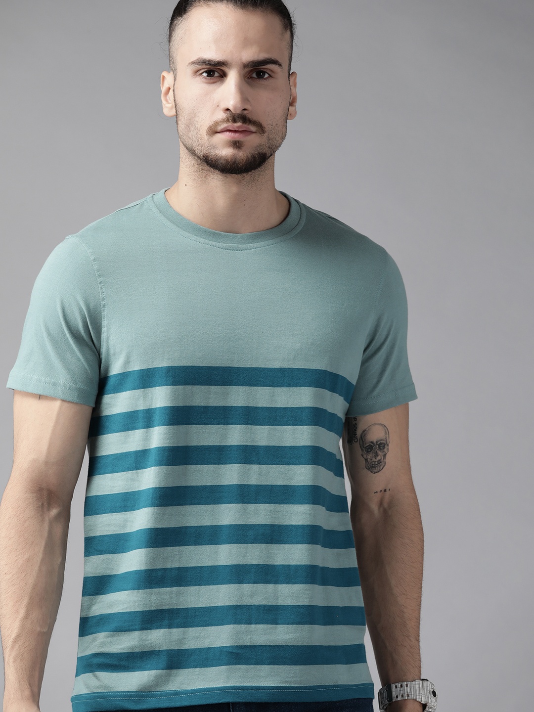 

Roadster Men Blue Cotton Striped T-shirt