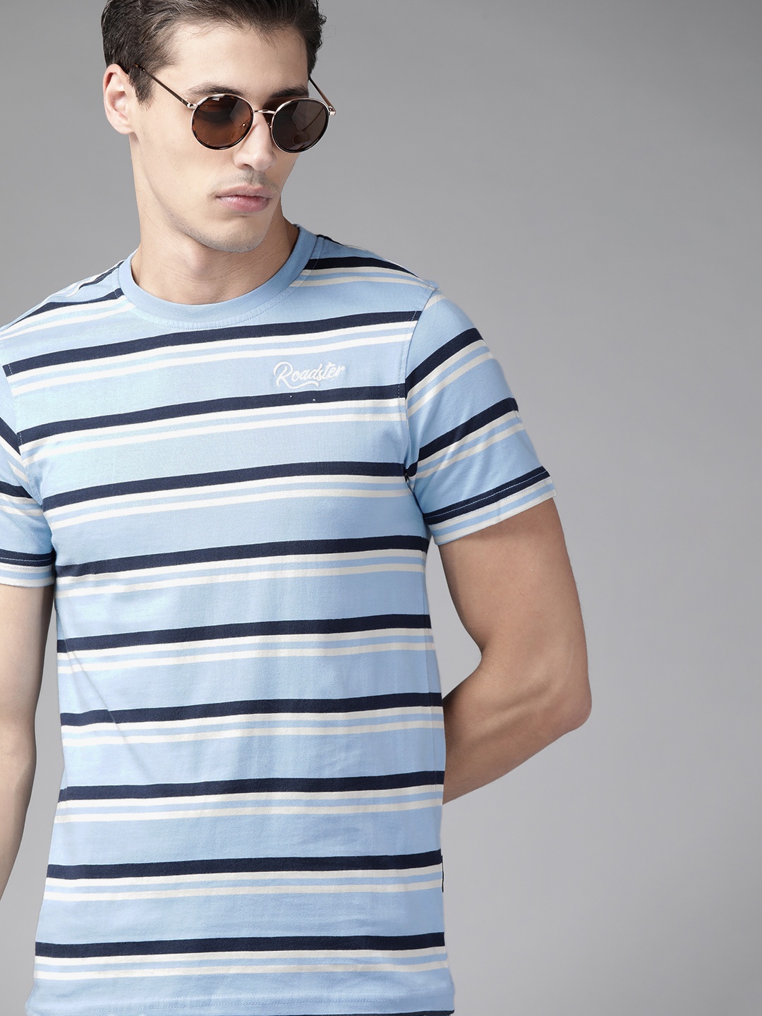 

Roadster Men Blue & Black Pure Cotton Striped T-shirt
