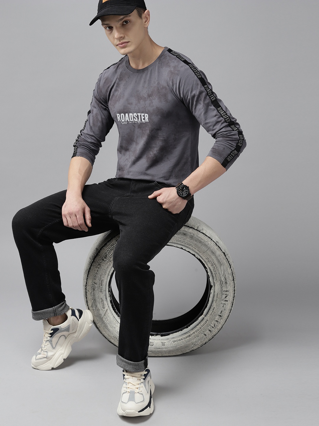 

The Roadster Lifestyle Co. Tie and Dye Pure Cotton T-shirt, Grey