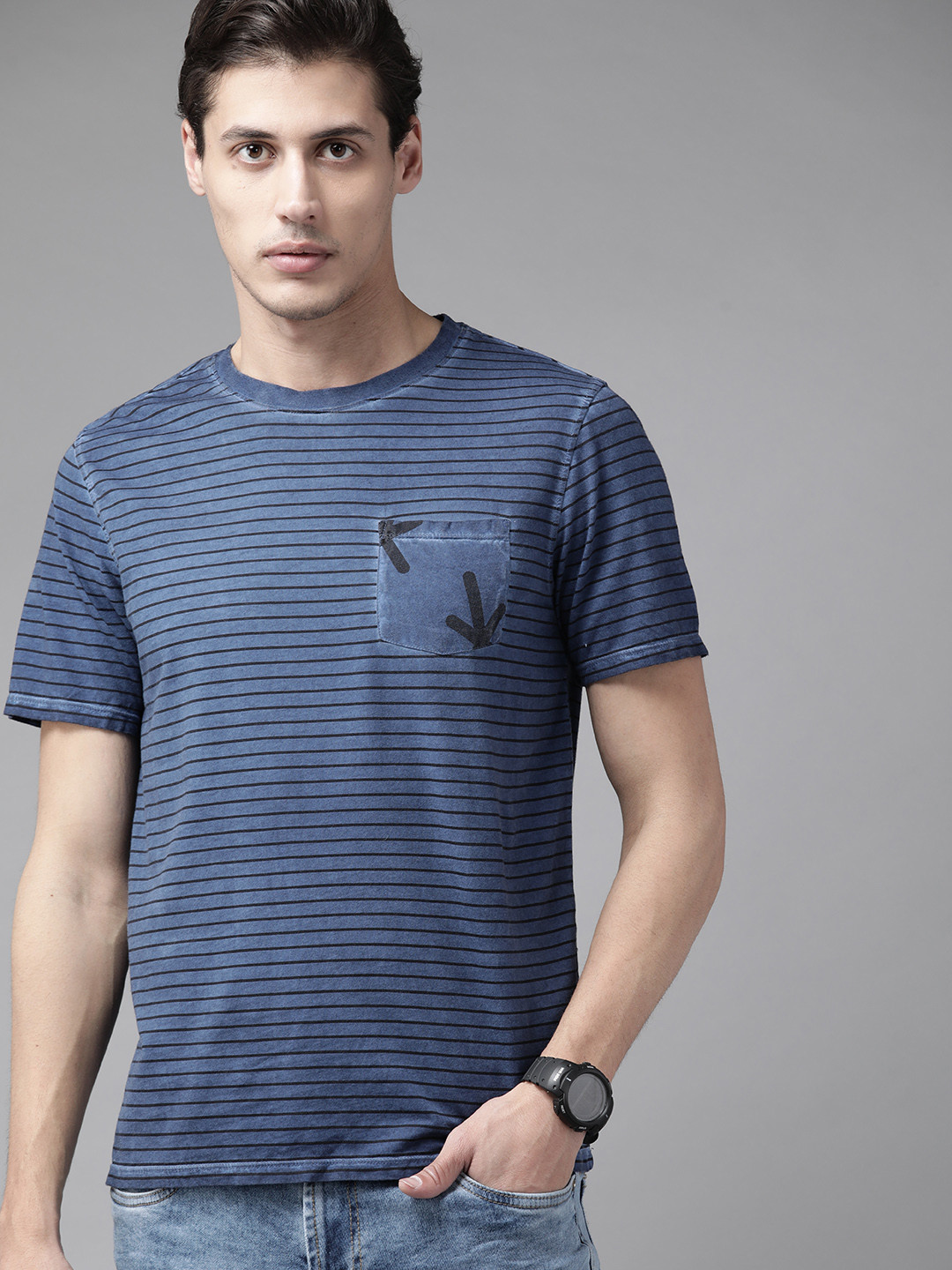 

Roadster Men Navy Blue & Black Striped Pure Cotton T-shirt