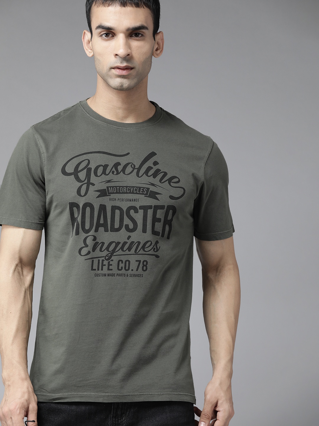 

Roadster Men Olive Green & Black Pure Cotton Brand Logo Printed T-shirt