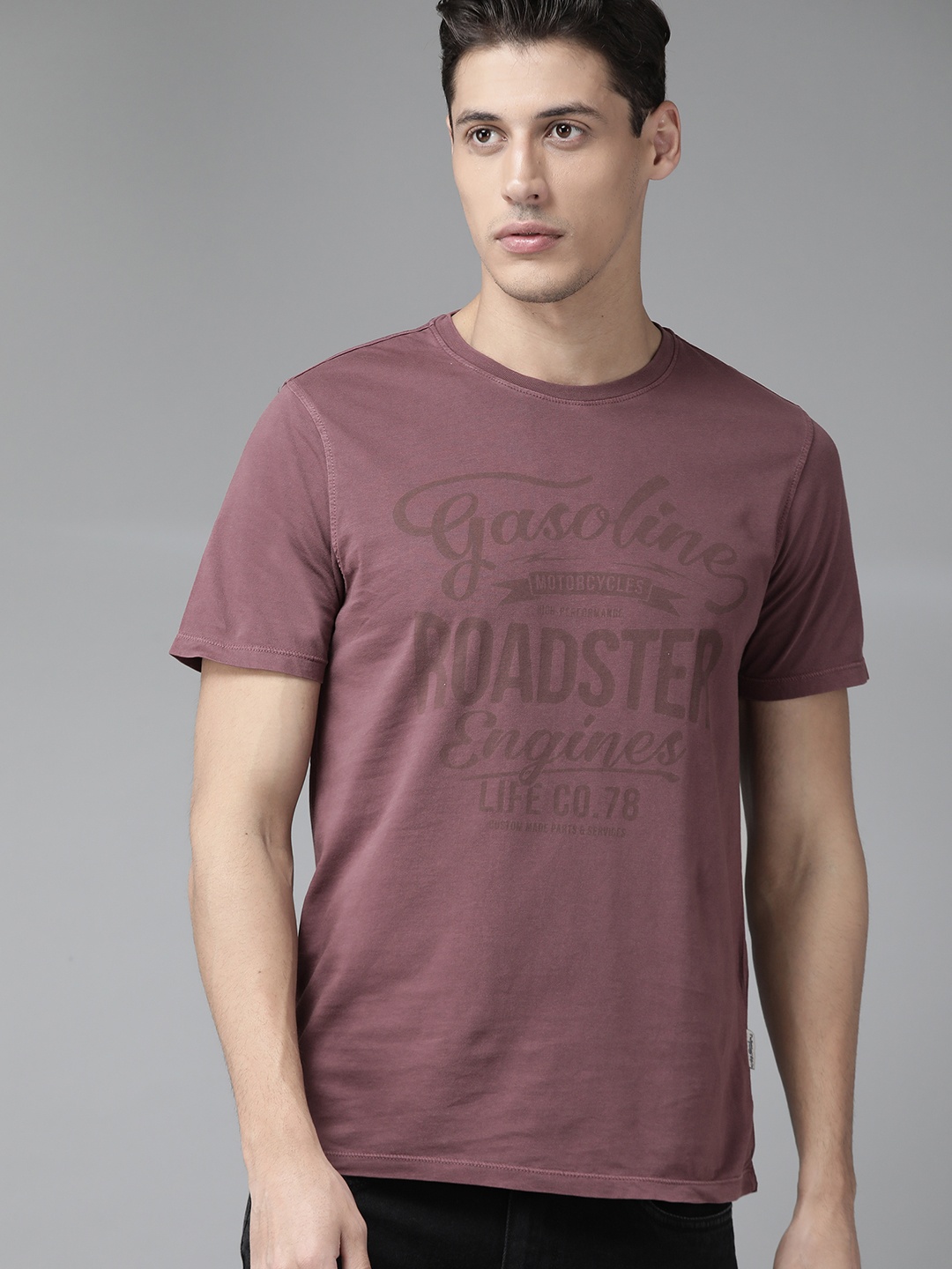 

Roadster Men Mauve Pure Cotton Printed T-shirt