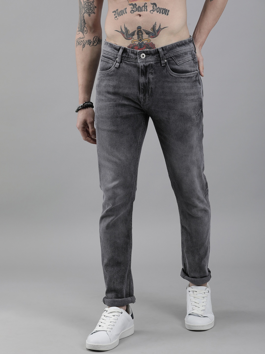 

Roadster Men Black Skinny Fit Heavy Fade Stretchable Jeans