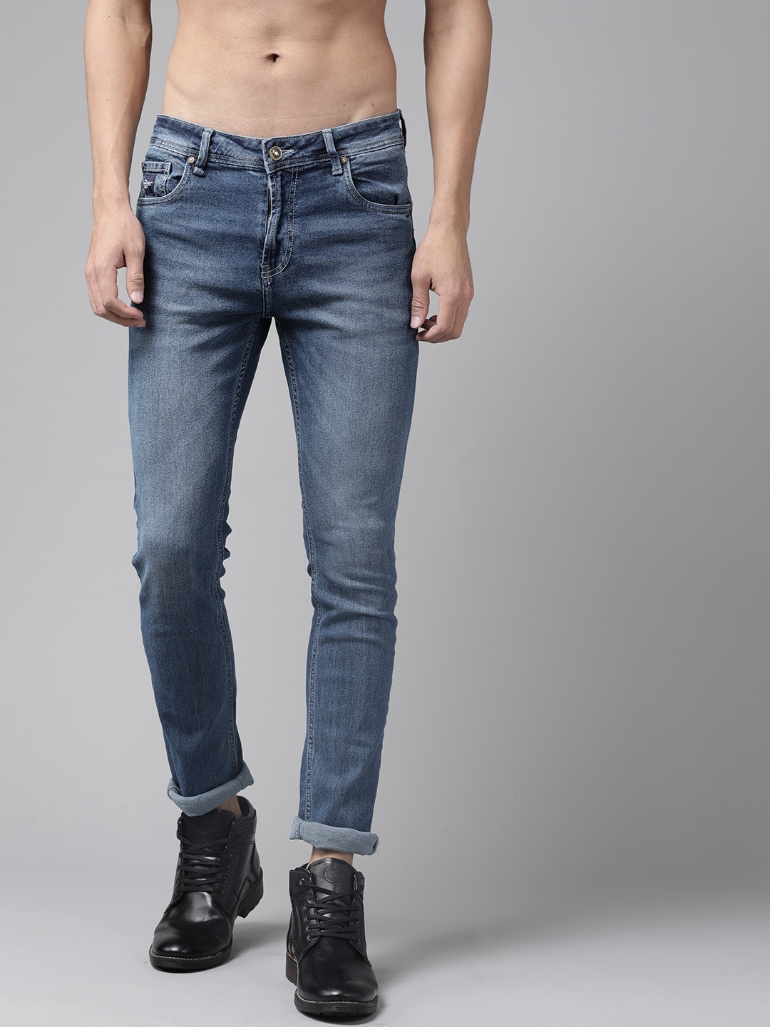 

Roadster Men Blue Slim Fit Light Fade Mid Rise Stretchable Jeans