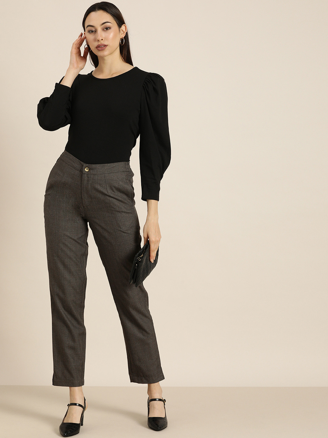 

Moda Rapido Women Grey & Brown Checked Pleated Regular Trousers