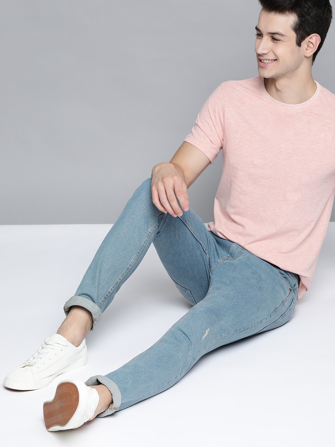 

Mast & Harbour Men Pink Melange Effect Handcrafted T-shirt