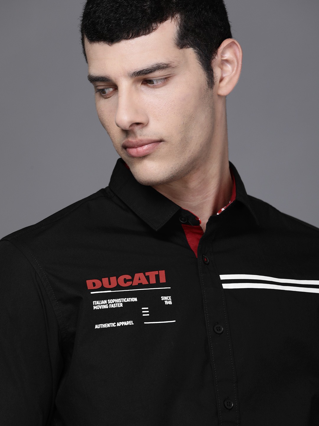 

Ducati Men Black & White Printed Casual Shirt
