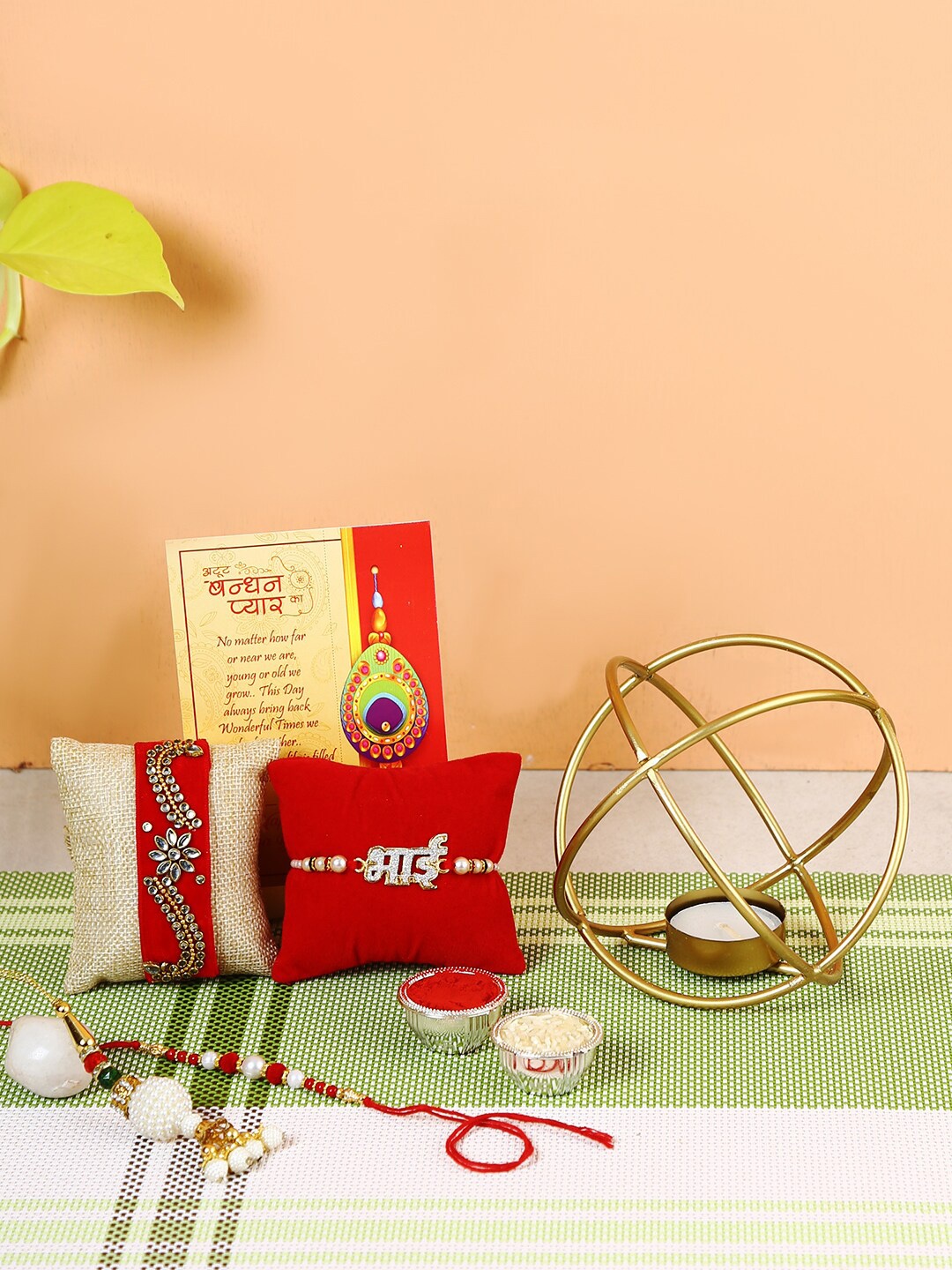 

Rakhi For Brother With Gift Nordic Geometric Candle Holders, Gold