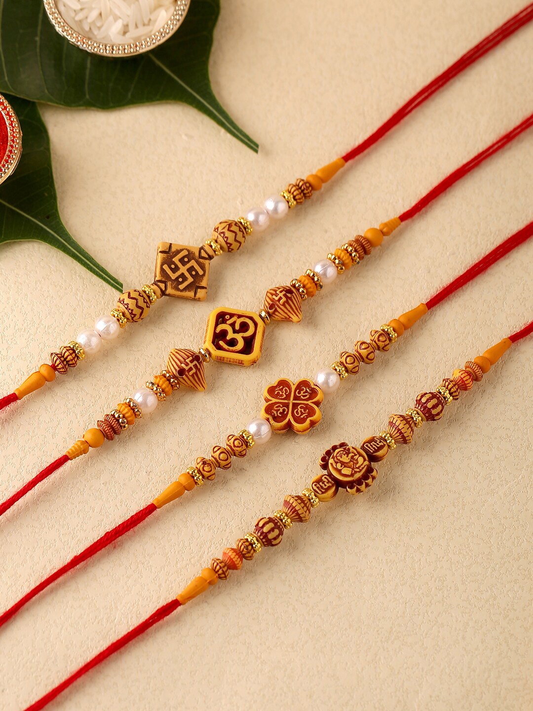 

Voylla Set of 4 Sacred Rakhi Squad, Red