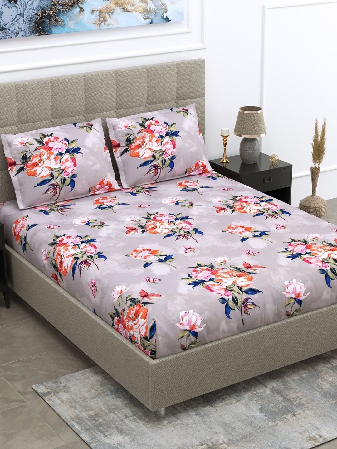 

DREAM WEAVERZ Beige & Pink Floral Glazed Cotton 220 TC King Bedsheet with 2 Pillow Covers