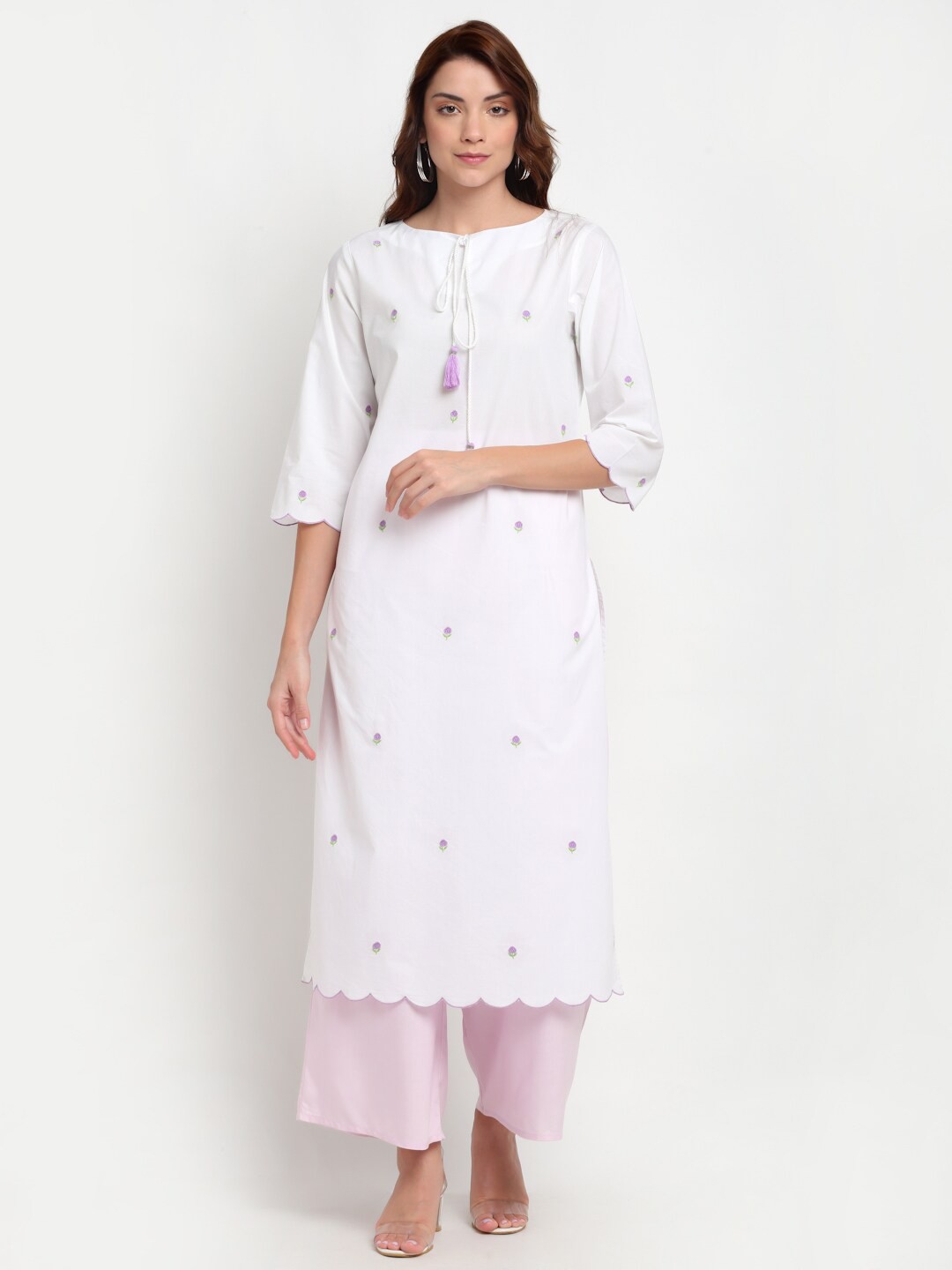 

BLANC9 Women White & Purple Floral Embroidered Thread Work White Romance Kurta