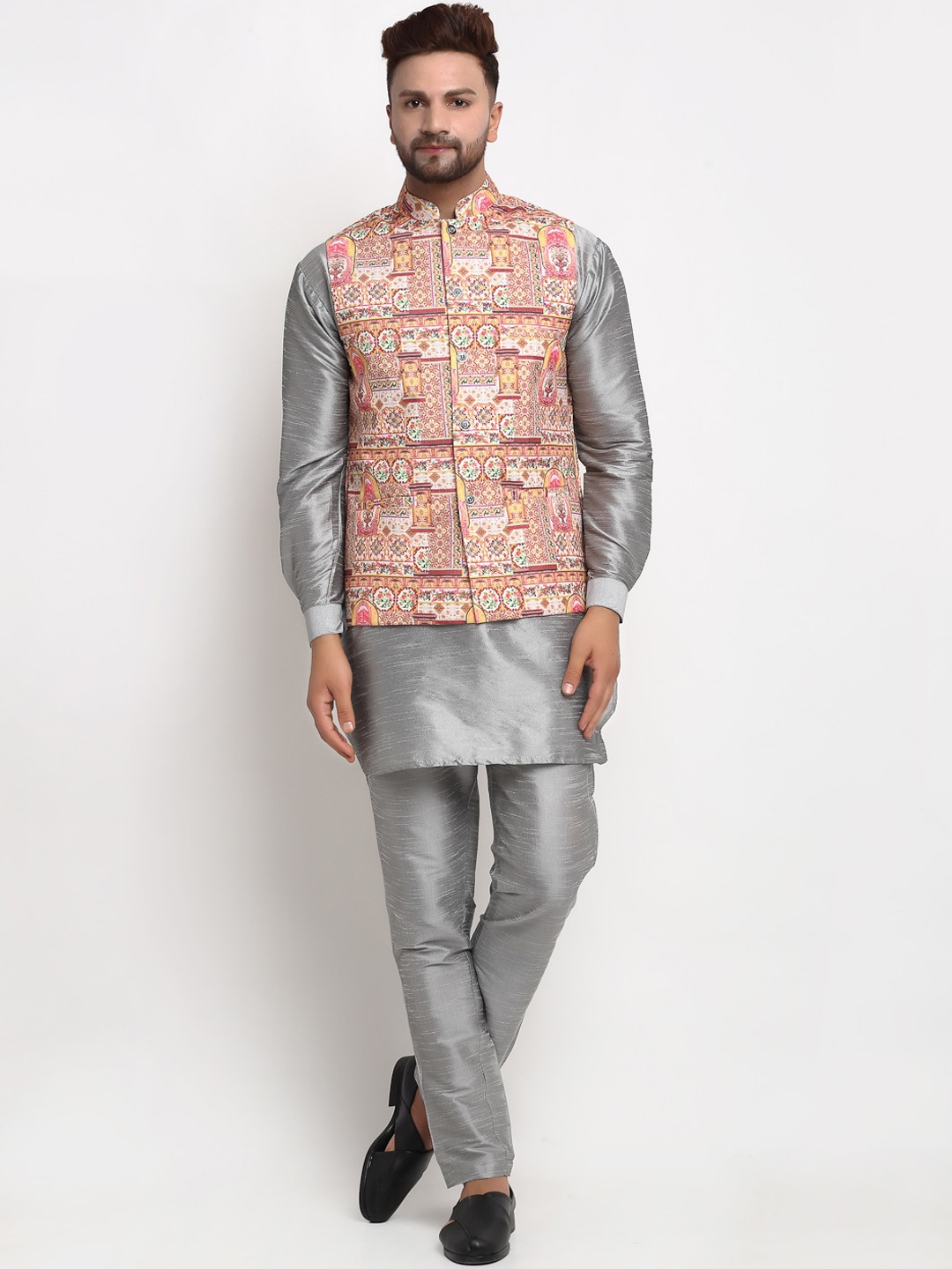 

Benstoke Men Grey Dupion Silk Kurta & Pyjamas with Nehru Jacket