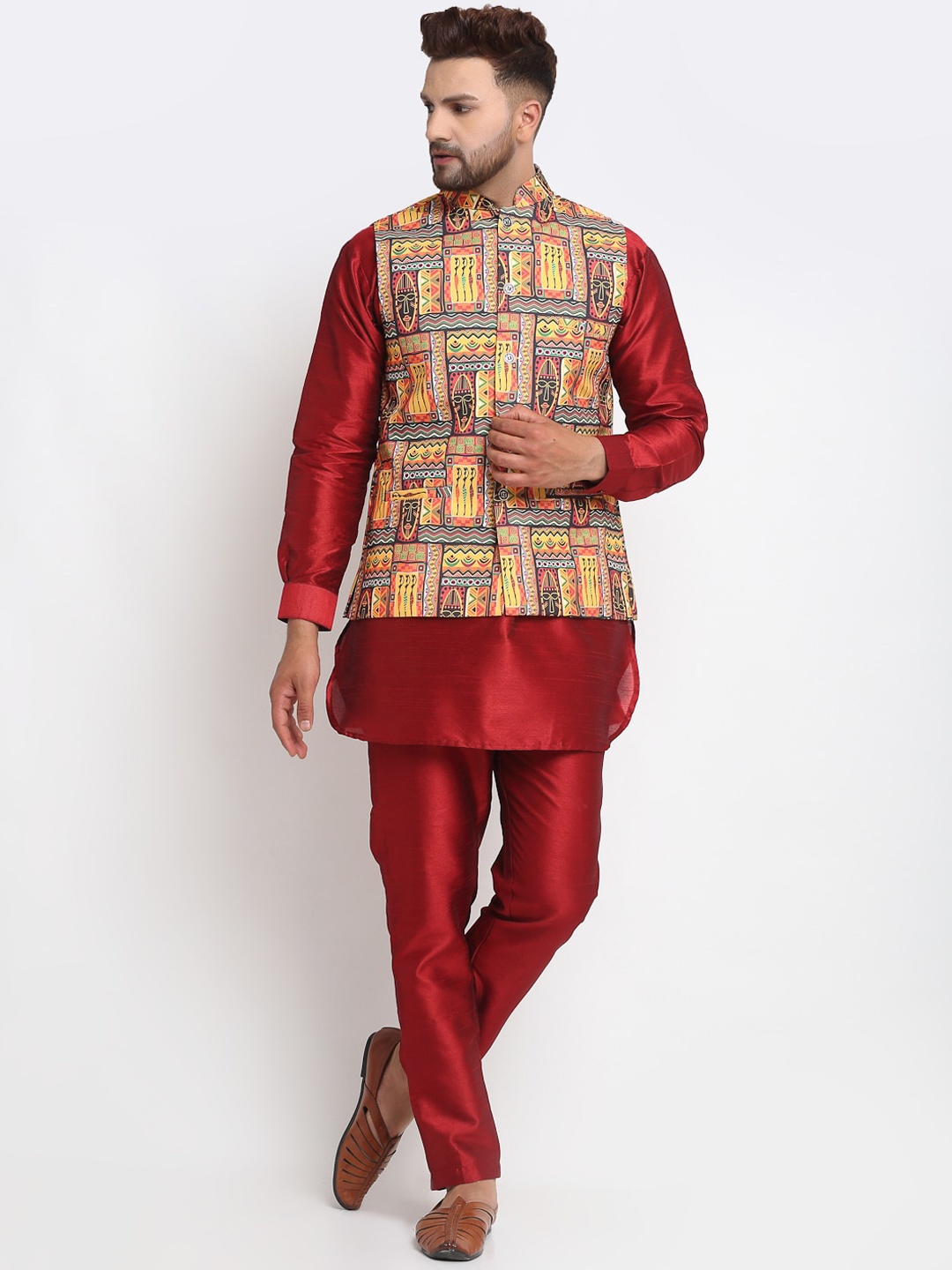 

Benstoke Men Maroon Dupion Silk Kurta with Pyjamas & Nehru Jacket