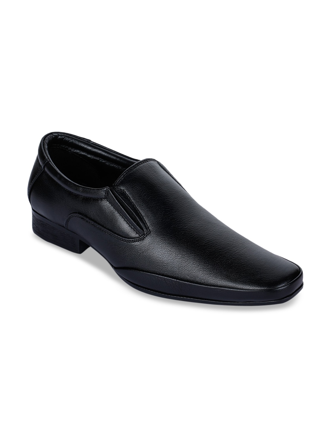 

Liberty Men Black Solid Leather Formal Shoes