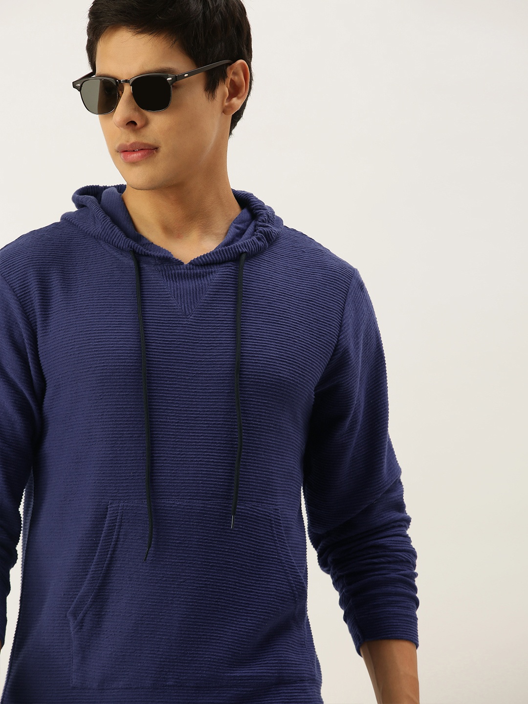 

Campus Sutra Men Navy Blue Pure Cotton Hooded Sweatshirt