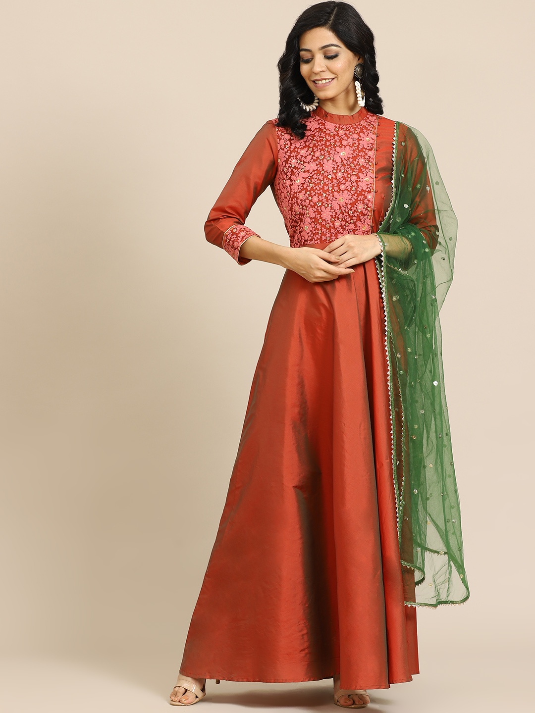 

Saadgi Women Orange & Green Ethnic Motifs Embroidered Anarkali Kurta