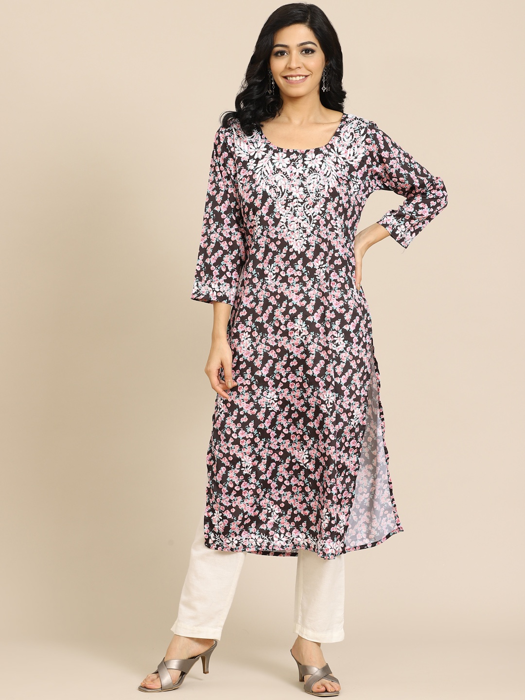 

Saadgi Women Black & White Ethnic Motifs Embroidered Chikankari Kurta