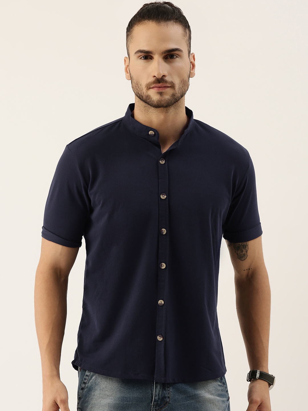 

Campus Sutra Men Navy Blue Solid Cotton Casual Shirt