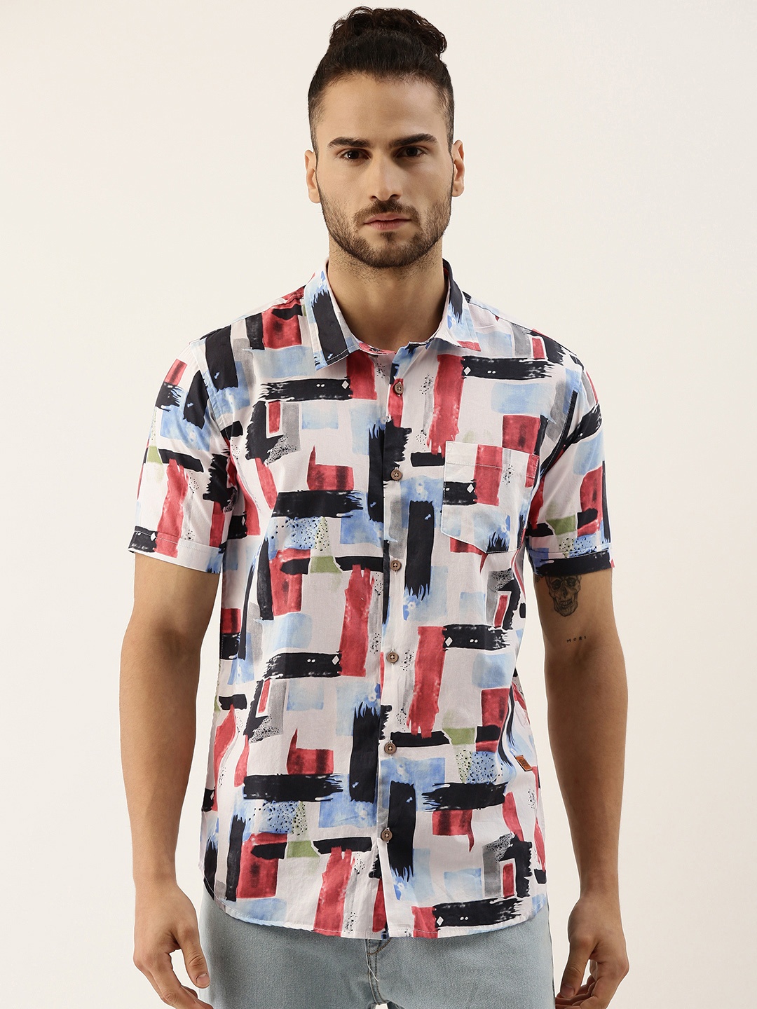 

Campus Sutra Men White & Red Printed Cotton Casual Shirt