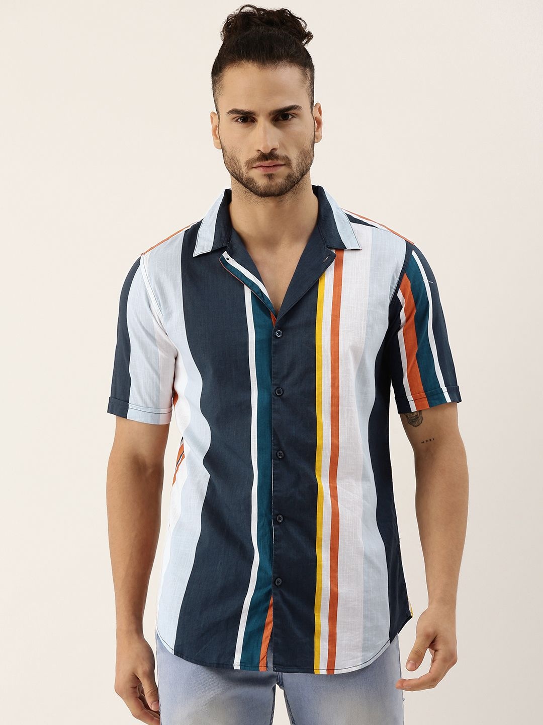 

Campus Sutra Men Navy Blue Striped Casual Shirt