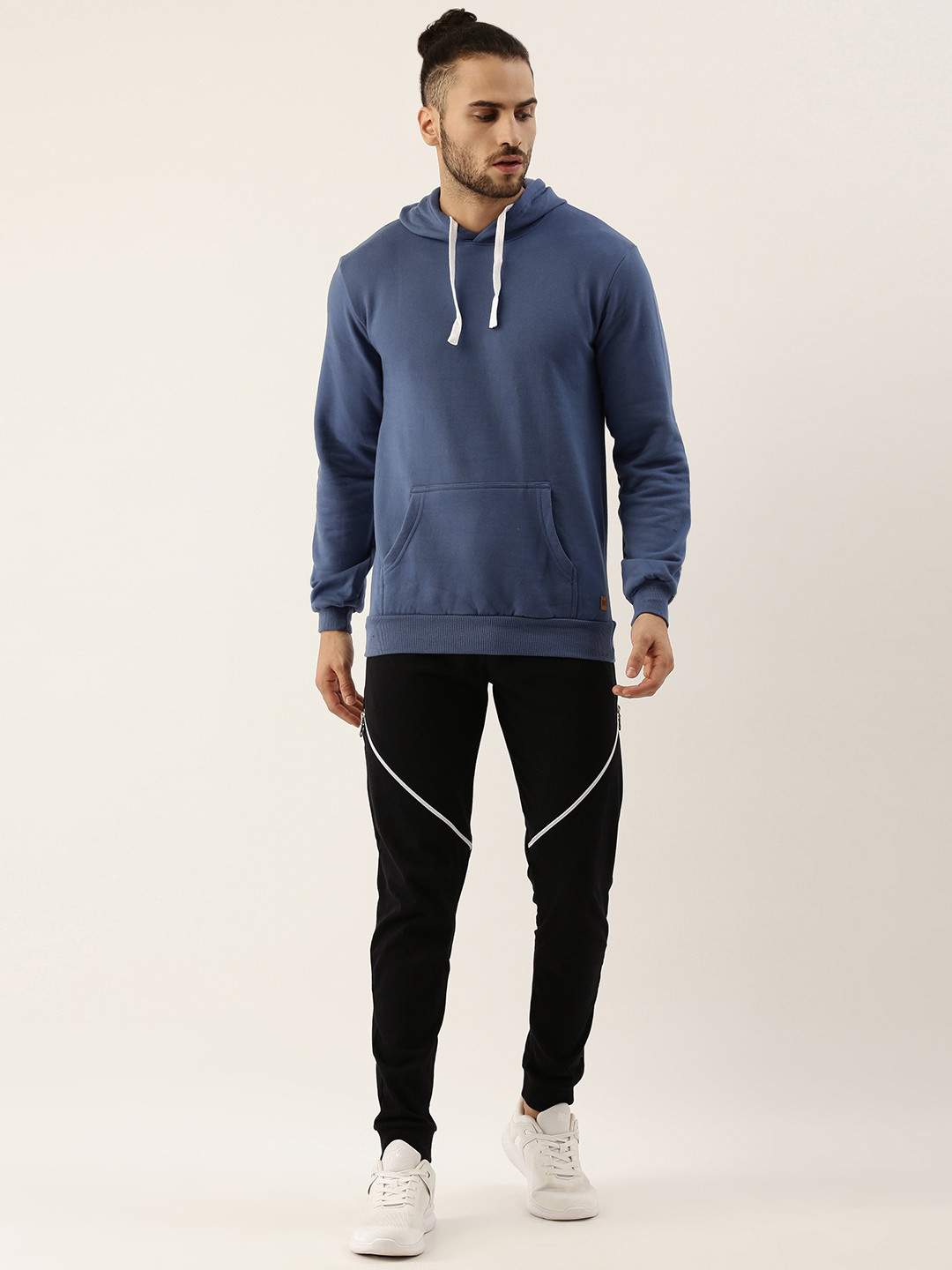 

Campus Sutra Men Blue Solid Pure Cotton Casual Tracksuit