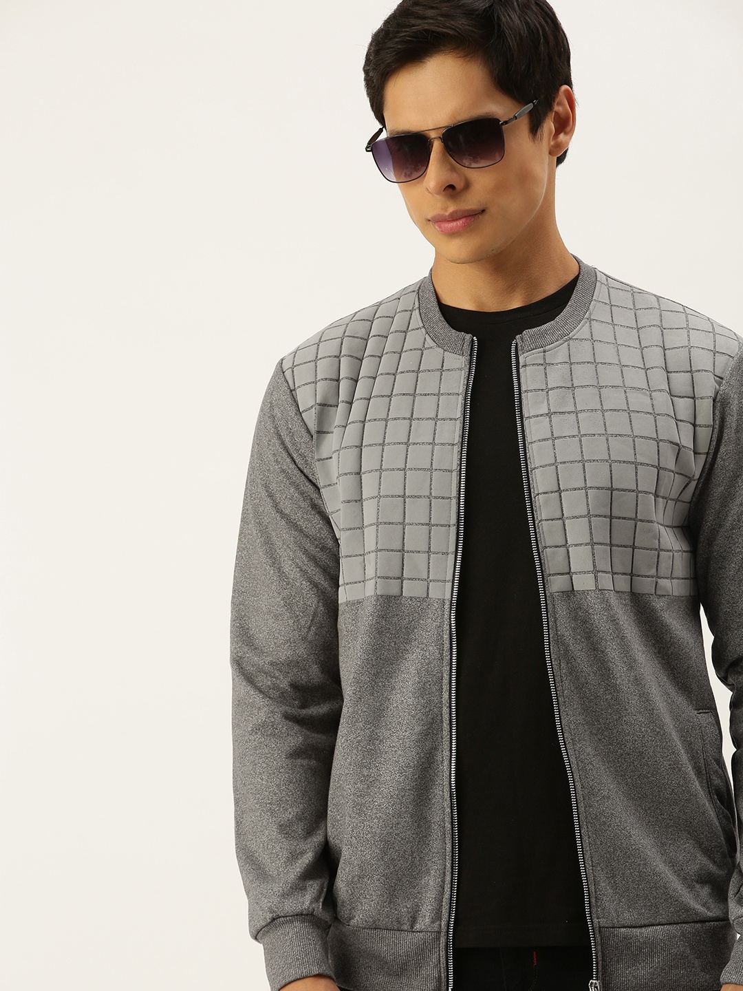 

Campus Sutra Men Grey Checked Sweatshirt