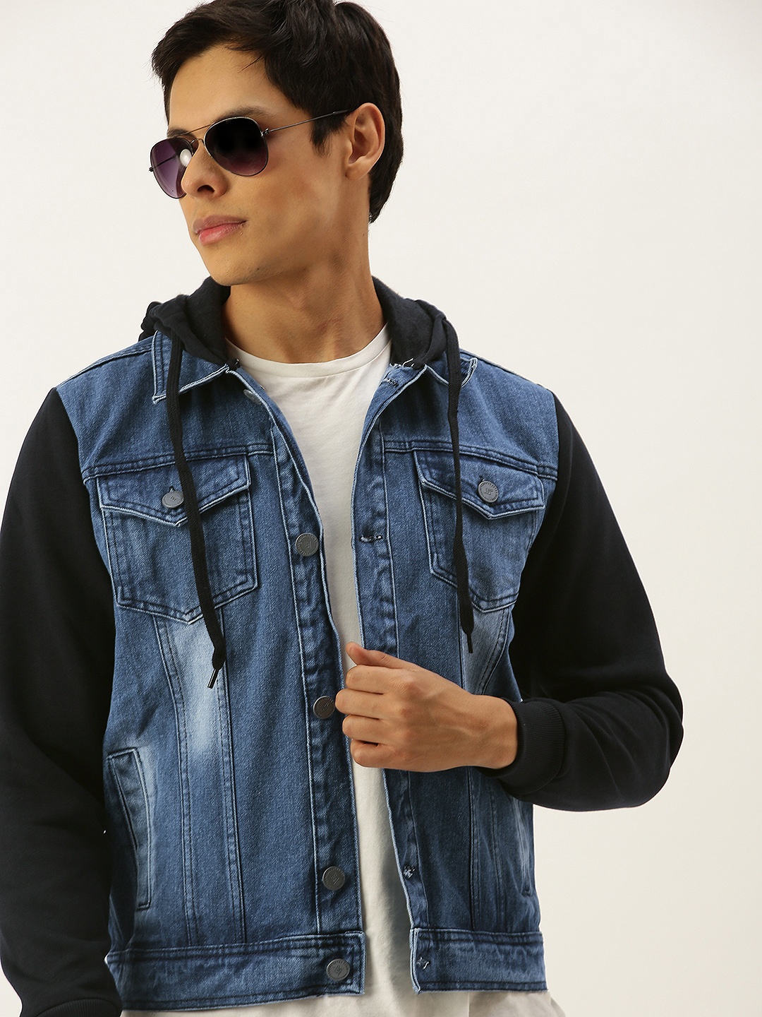 

Campus Sutra Men Blue Washed Denim Jacket