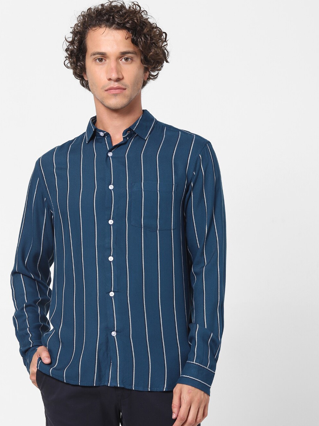 

Celio Men Teal Striped Full Sleeves Casual Shirt