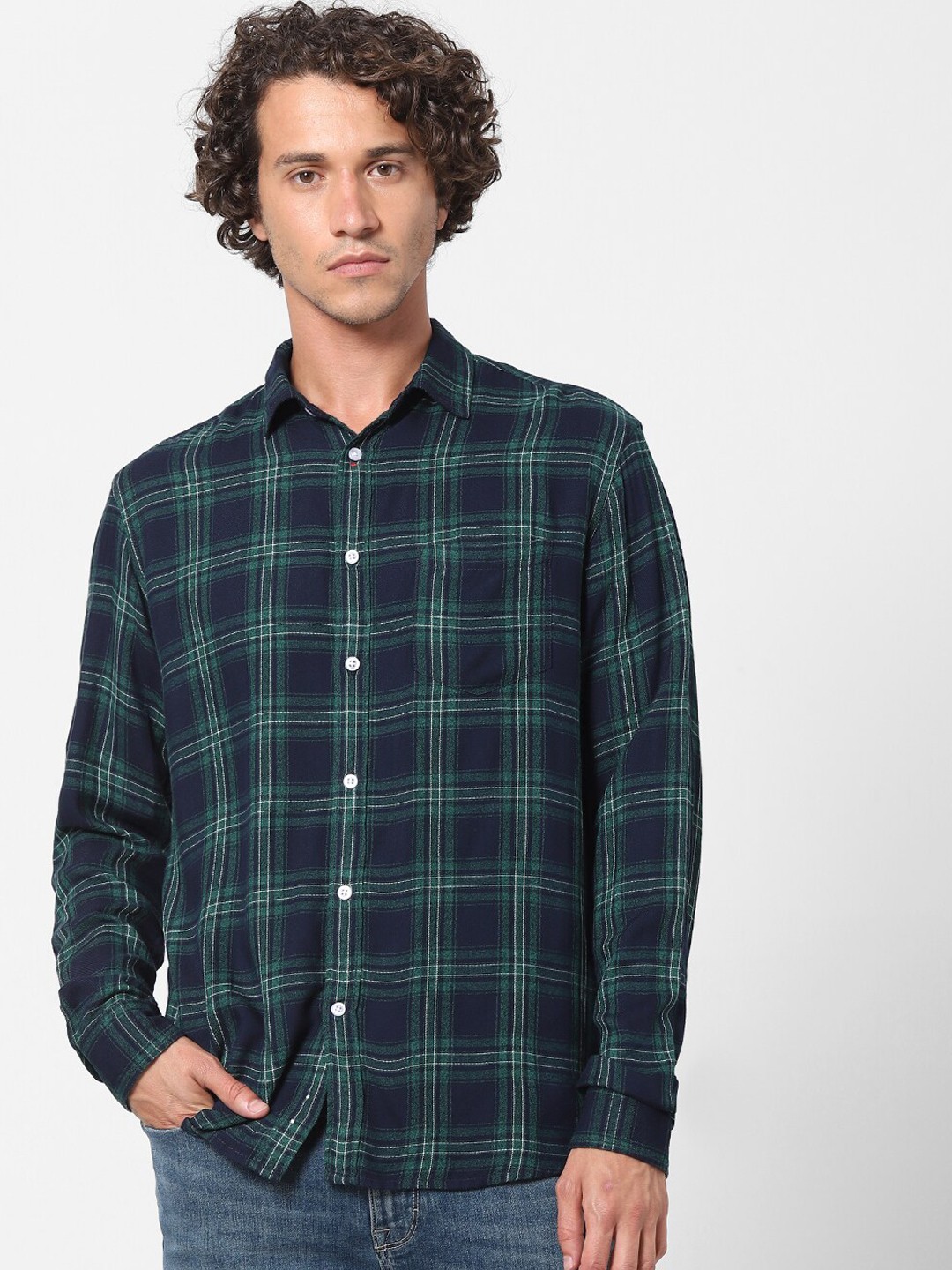 

Celio Men Green Checked Casual Shirt