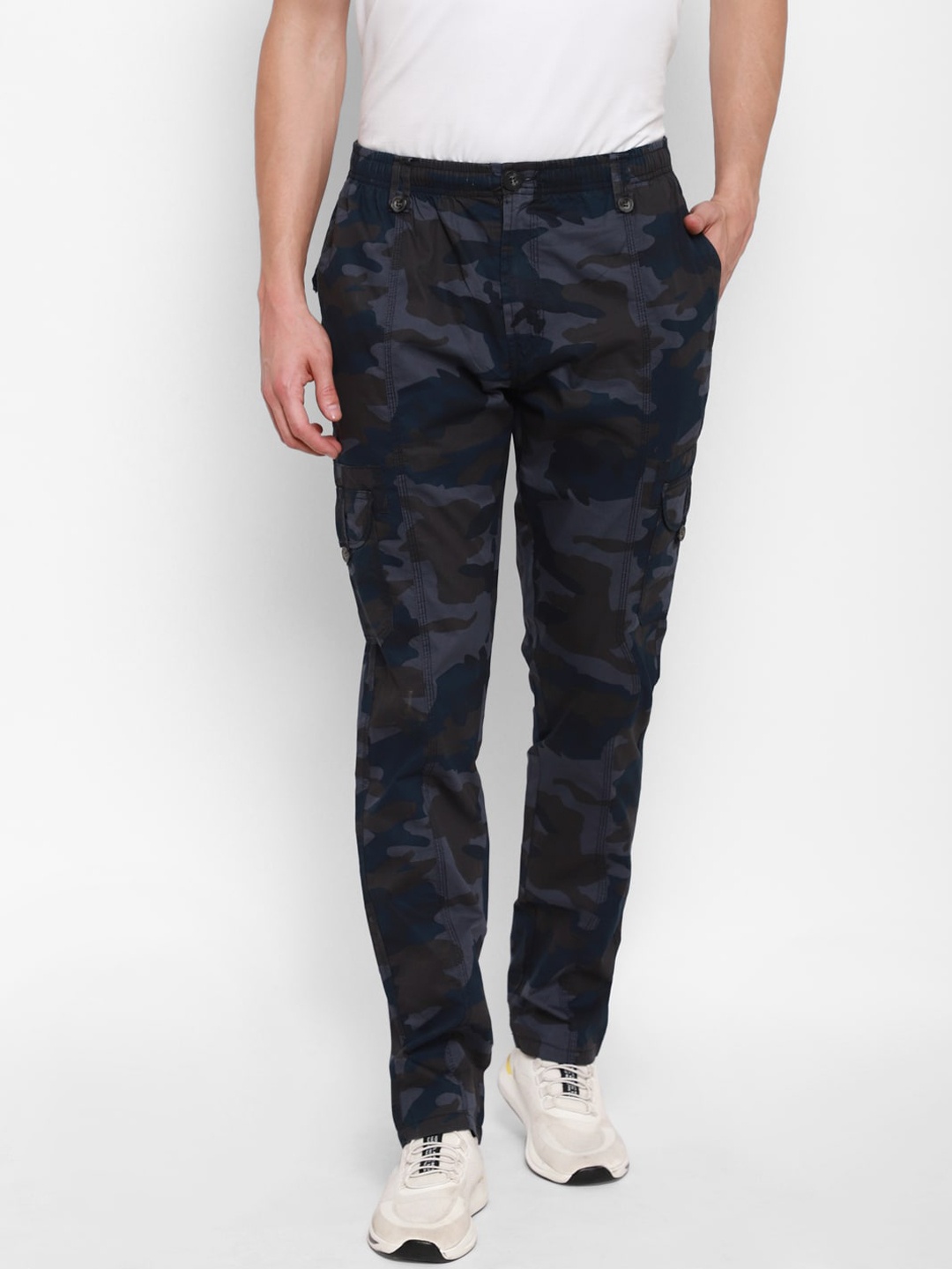

SAPPER Men Navy Blue & Brown Camouflage Printed Slim Fit Cargos