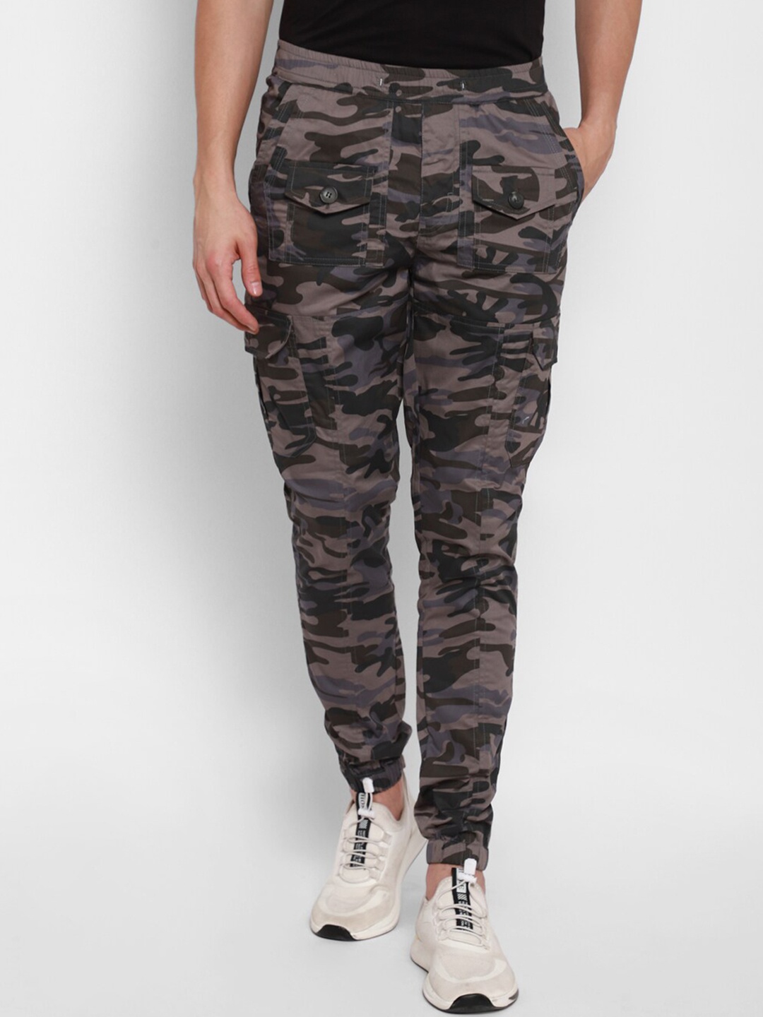 SAPPER Men Multicoloured Camouflage Printed Slim Fit Cargos Trousers, Multi