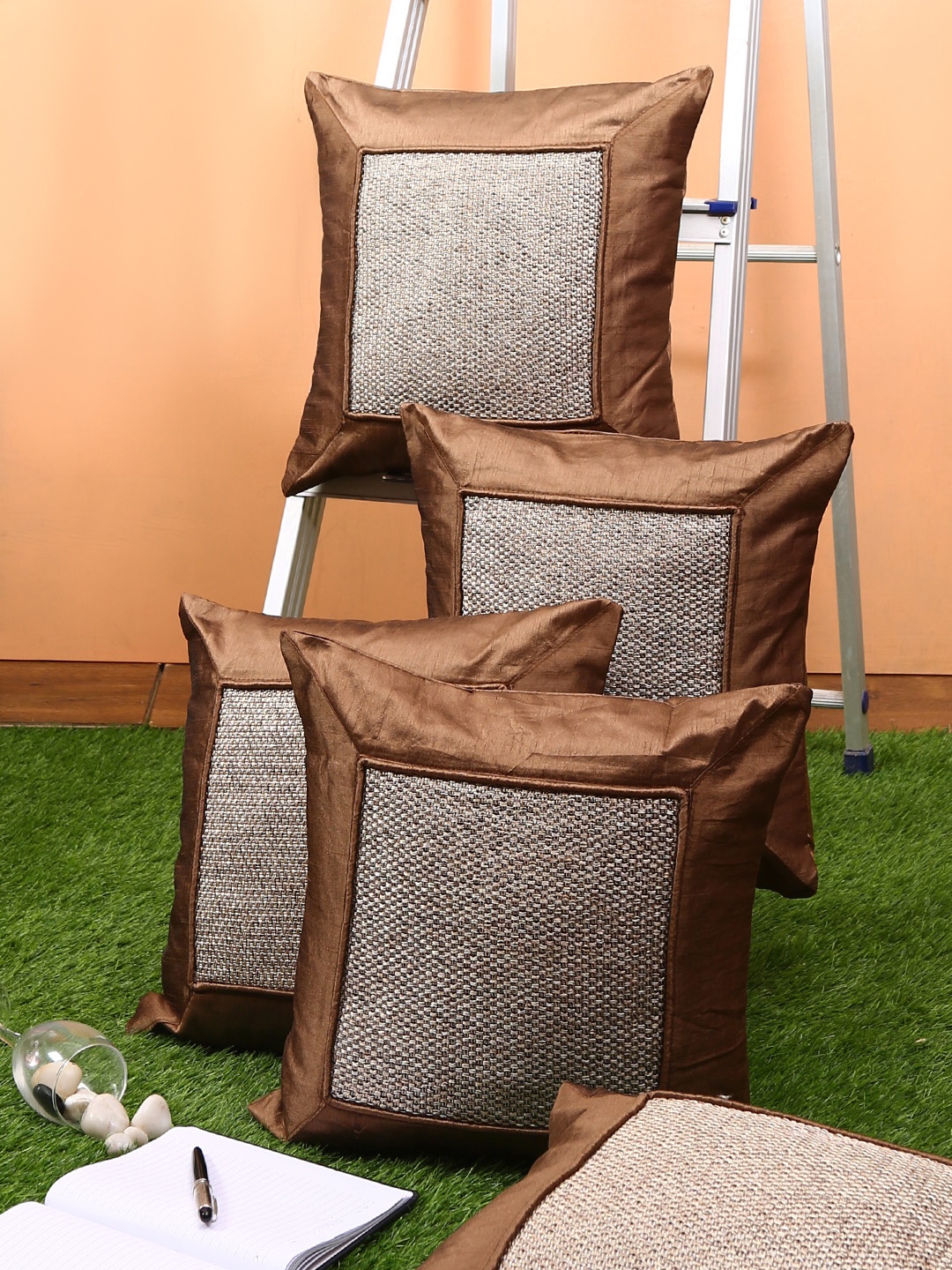 

ROMEE Brown & Beige Set of 5 Square Cushion Covers